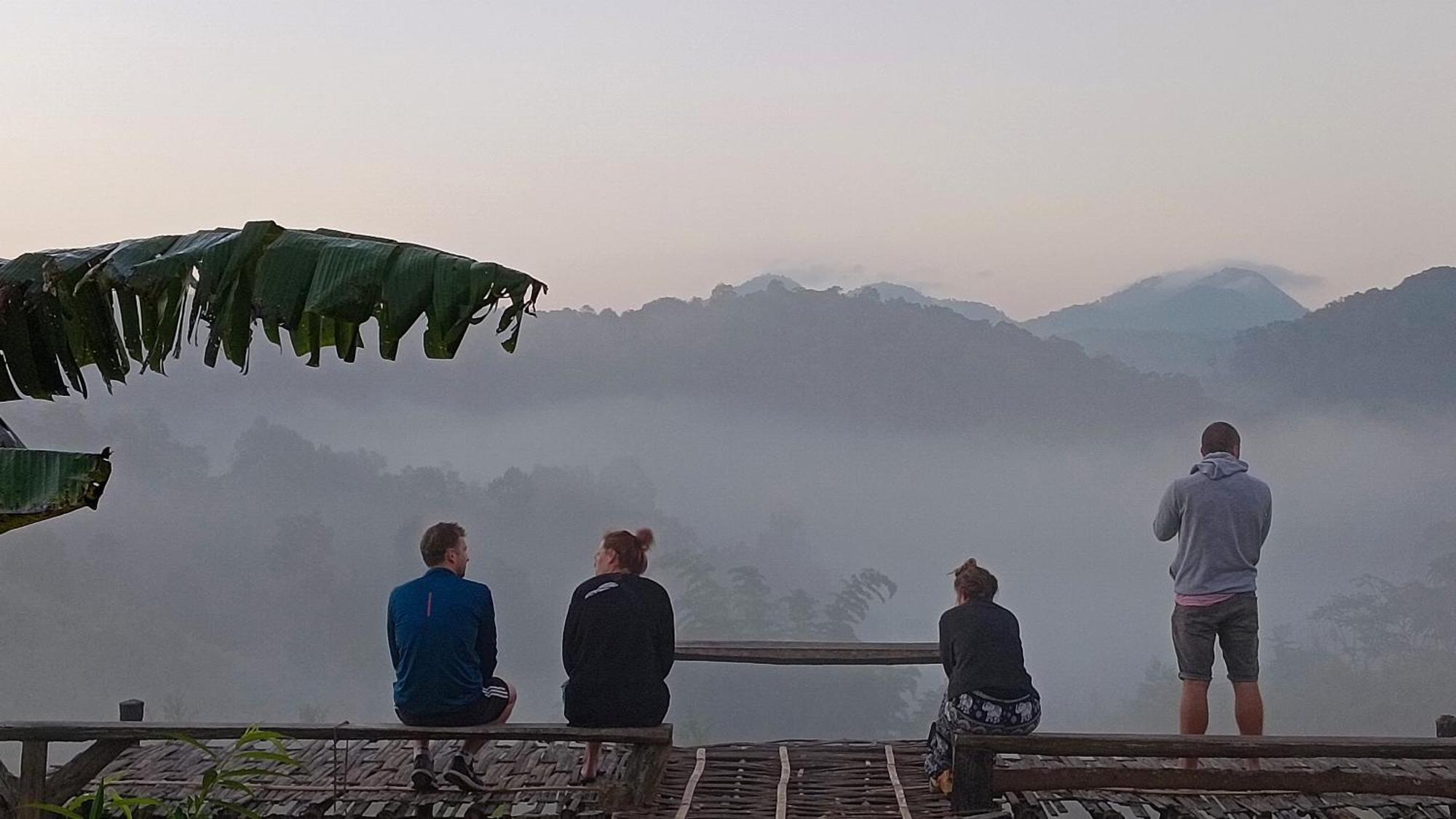 ไร่นิธิสุนทร Nithisoonthon Farmstay Mae Hong Son Exterior foto